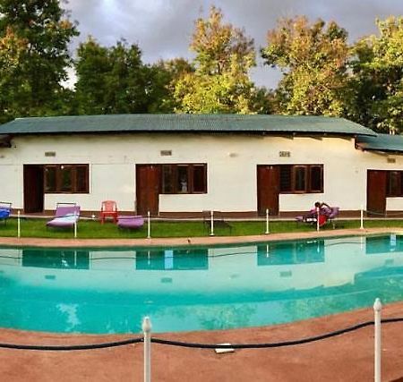 Fig Tree Lodge Camp Мто-ва-Мбу Экстерьер фото